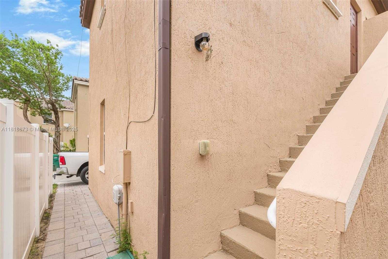 Small Image of 9341 SOUTH WEST 171ST AVE, Miami Number 3