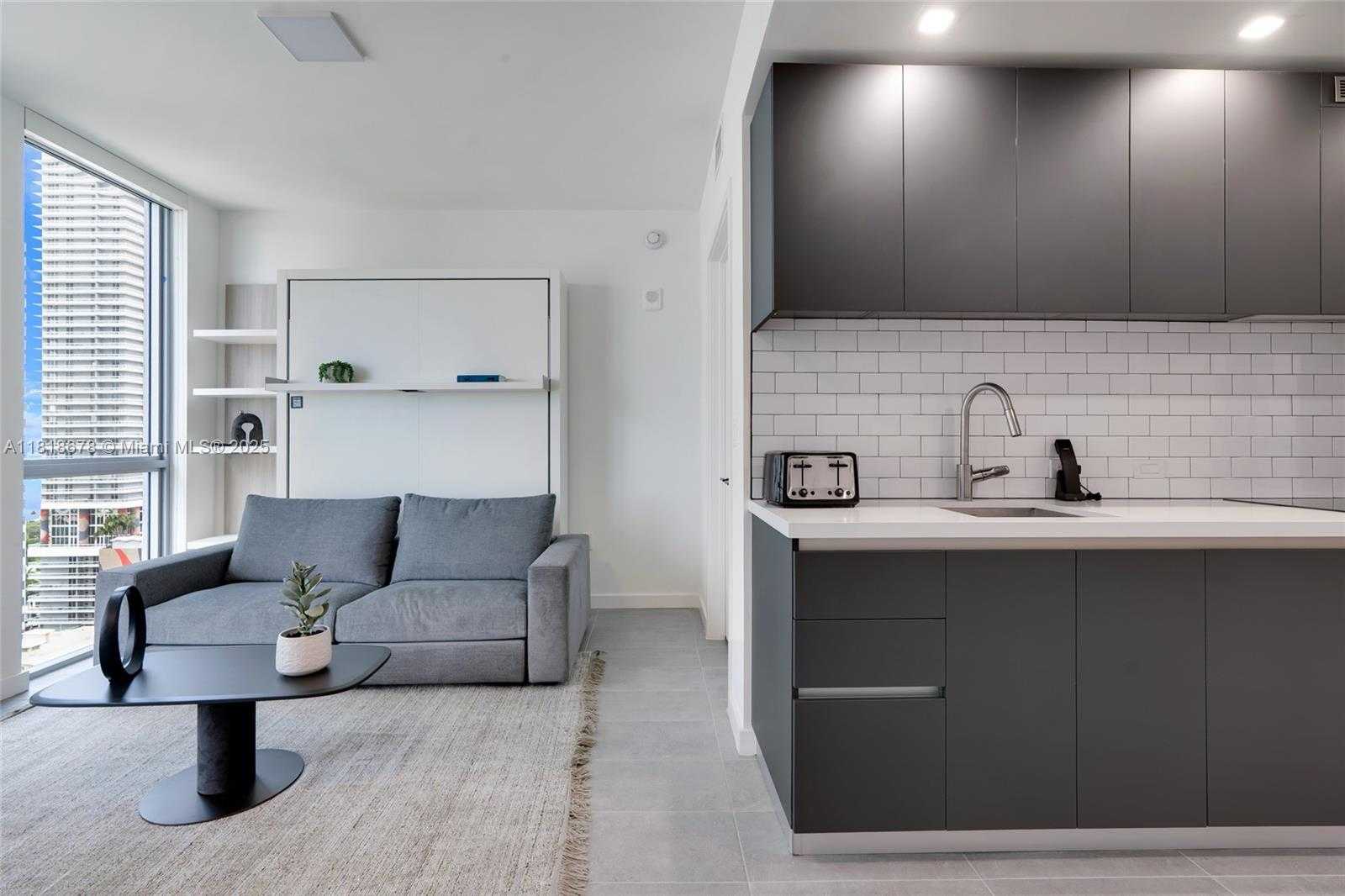 Small Image of 227 NORTH EAST 2ND ST #2810, Miami Number 12