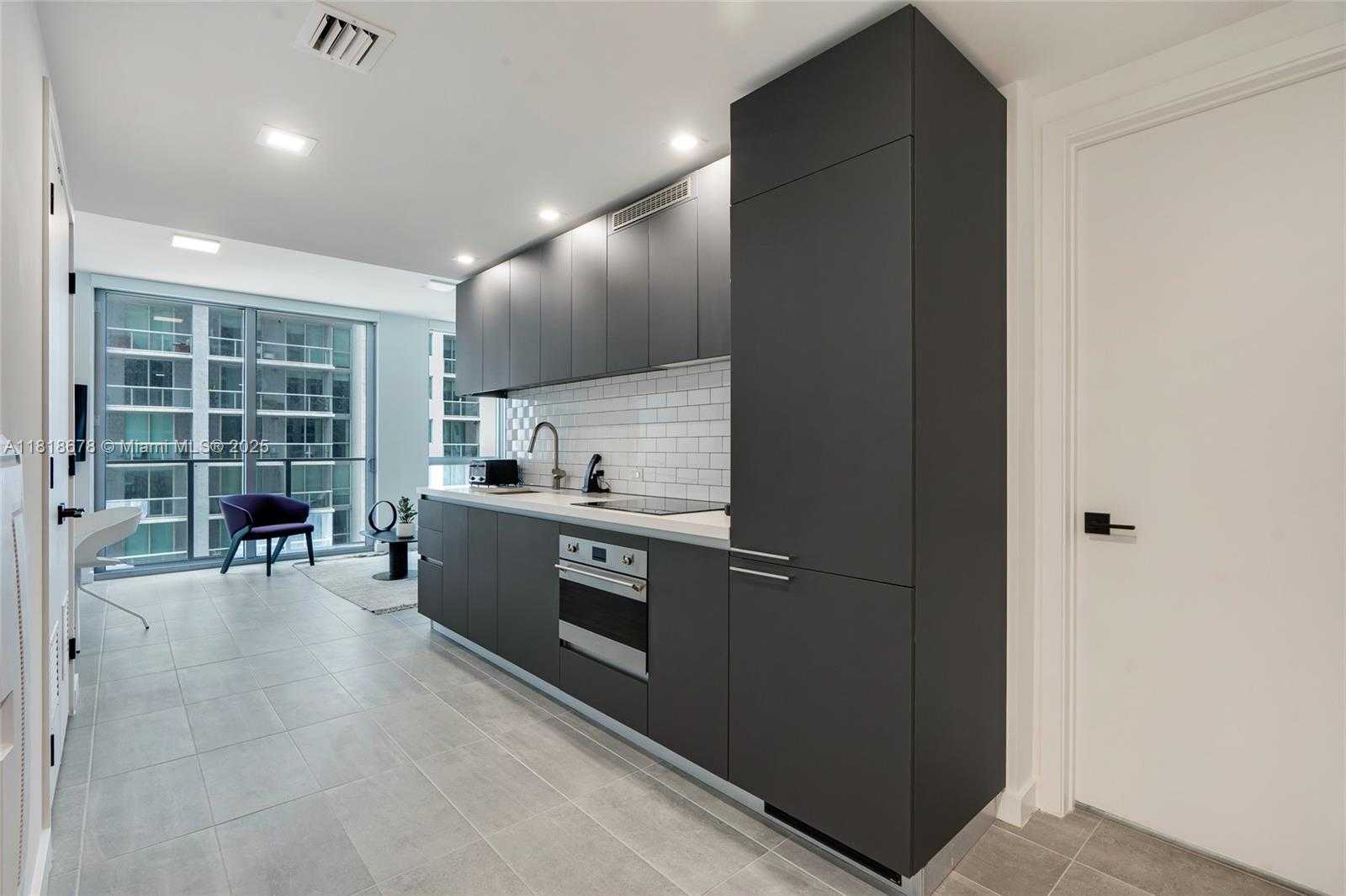 Small Image of 227 NORTH EAST 2ND ST #2810, Miami Number 13