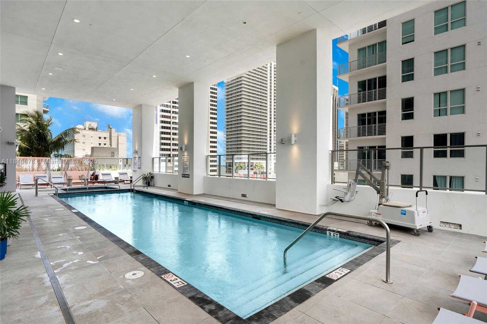 Small Image of 227 NORTH EAST 2ND ST #2810, Miami Number 20
