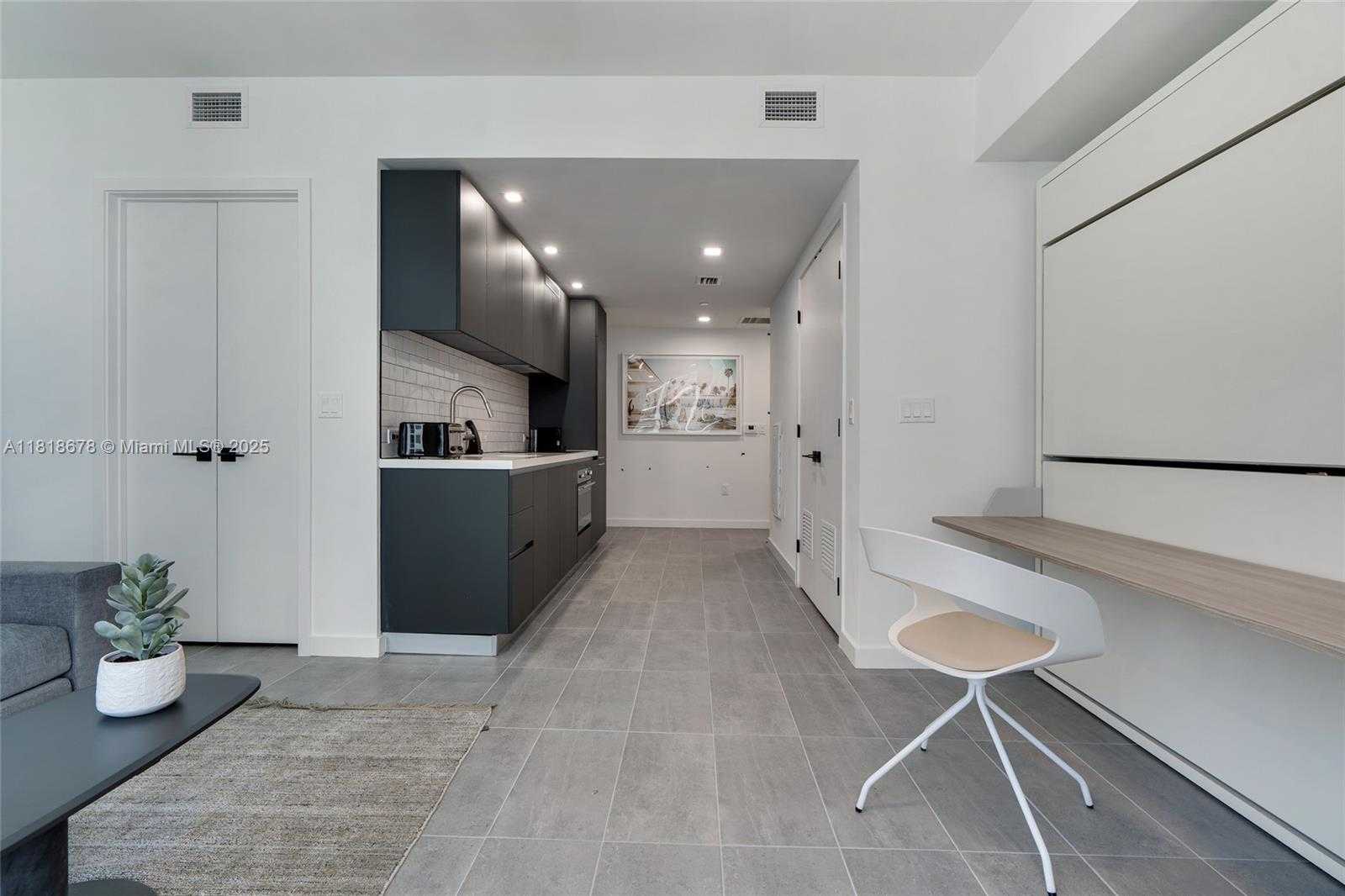 Small Image of 227 NORTH EAST 2ND ST #2810, Miami Number 9