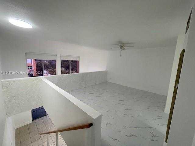 Small Image of 18051 NORTH WEST 68TH AVE #K209, Hialeah Number 14