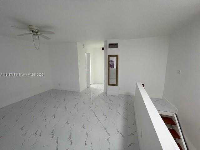 Small Image of 18051 NORTH WEST 68TH AVE #K209, Hialeah Number 15