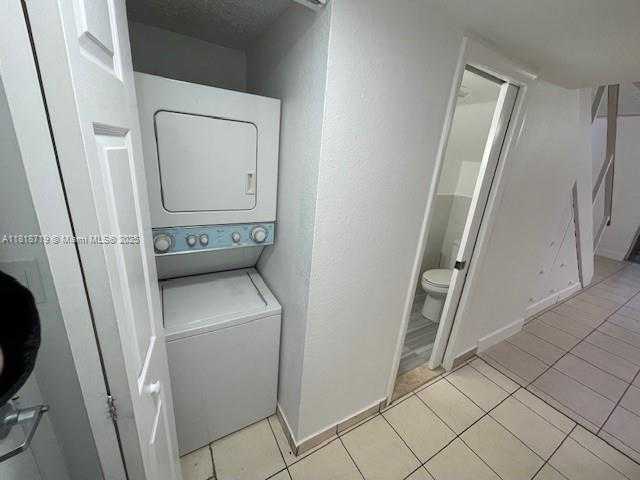 Small Image of 18051 NORTH WEST 68TH AVE #K209, Hialeah Number 6