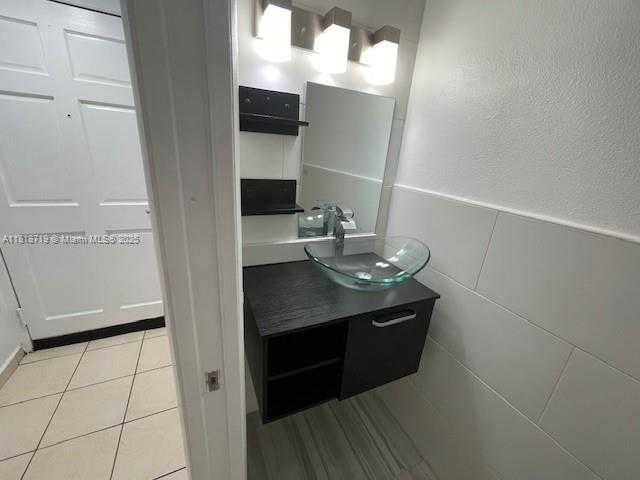 Small Image of 18051 NORTH WEST 68TH AVE #K209, Hialeah Number 7