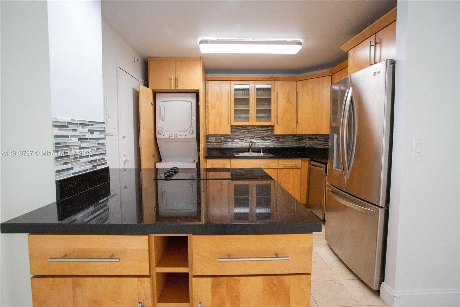 Small Image of 2333 BRICKELL AVE #609, Miami Number 3