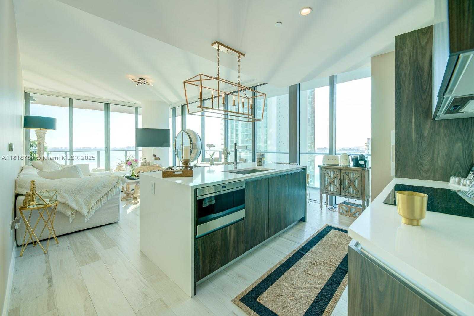 Small Image of 480 NORTH EAST 31 ST #2601, Miami Number 3