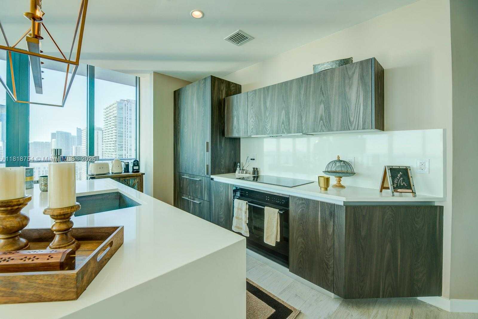 Small Image of 480 NORTH EAST 31 ST #2601, Miami Number 4