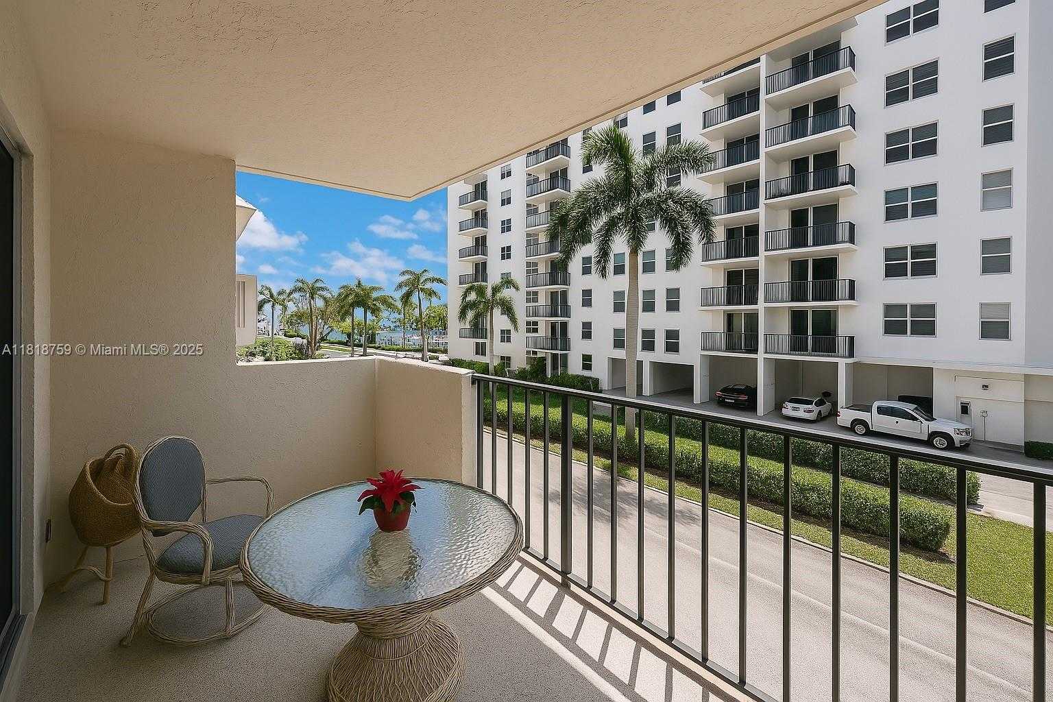 Small Image of 1865 SOUTH OCEAN DR #2C, Hallandale Beach Number 9