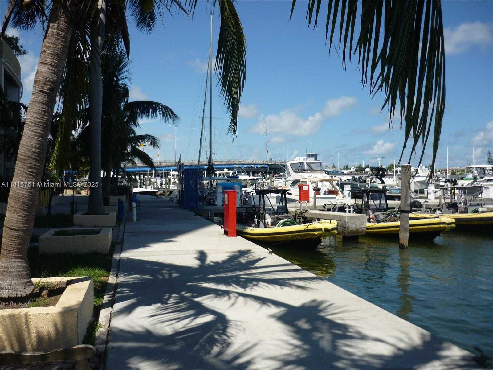 Small Image of 7601 EAST TREASURE DR #1901, North Bay Village Number 17