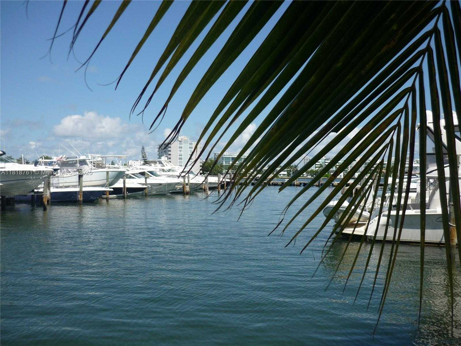 Small Image of 7601 EAST TREASURE DR #1901, North Bay Village Number 18