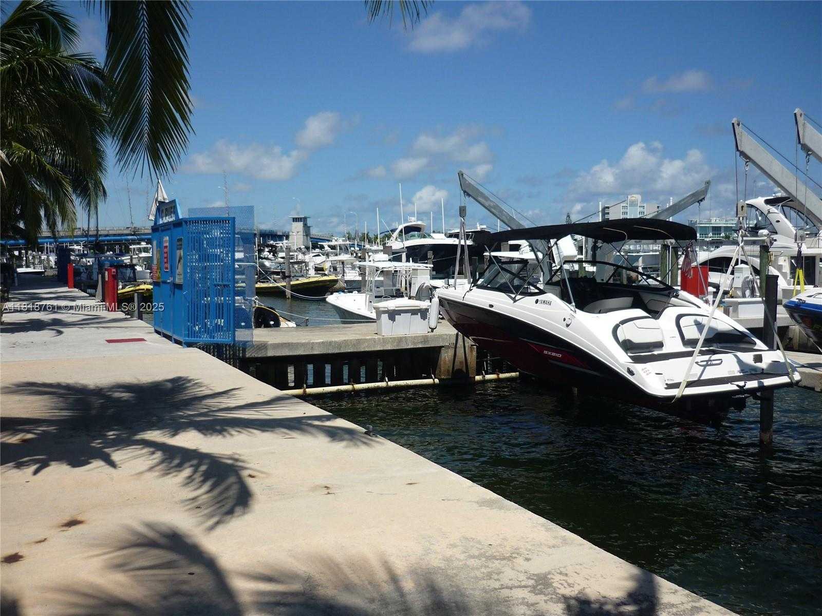 Small Image of 7601 EAST TREASURE DR #1901, North Bay Village Number 19