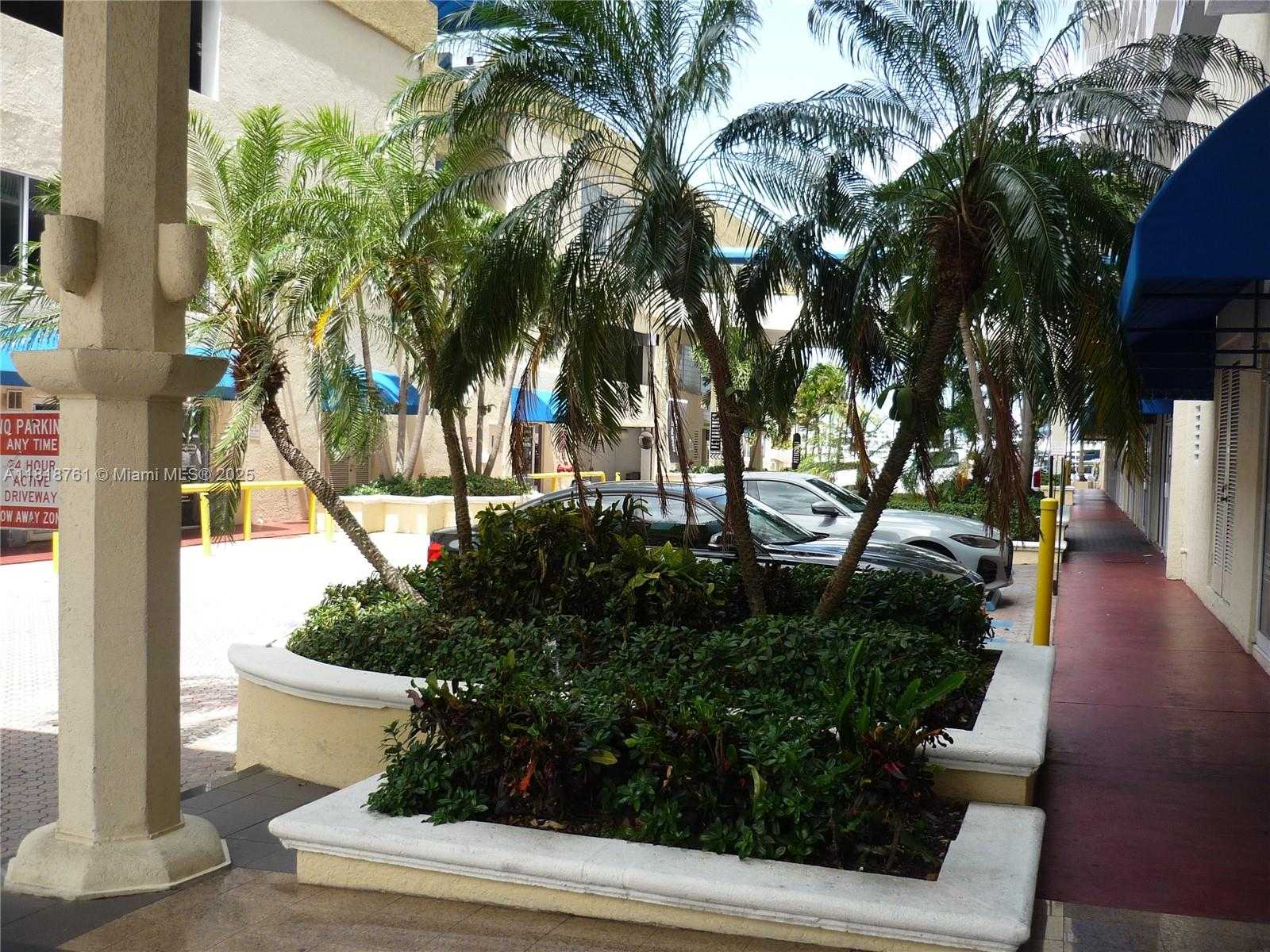 Small Image of 7601 EAST TREASURE DR #1901, North Bay Village Number 2