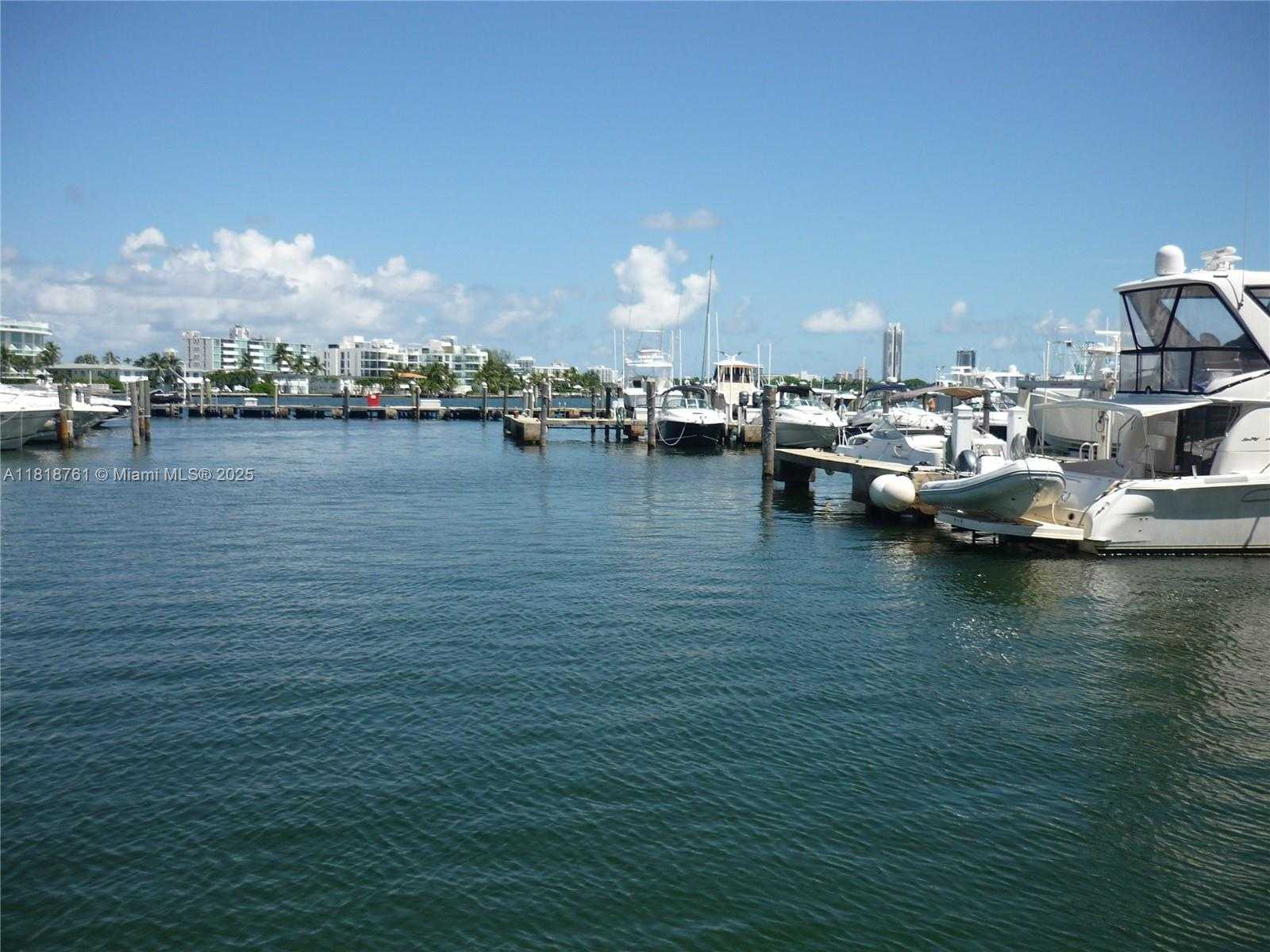 Small Image of 7601 EAST TREASURE DR #1901, North Bay Village Number 21