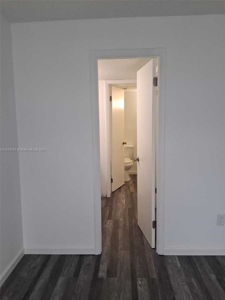 Small Image of 492 NORTH WEST 165TH ST RD #C-410, Miami Number 5