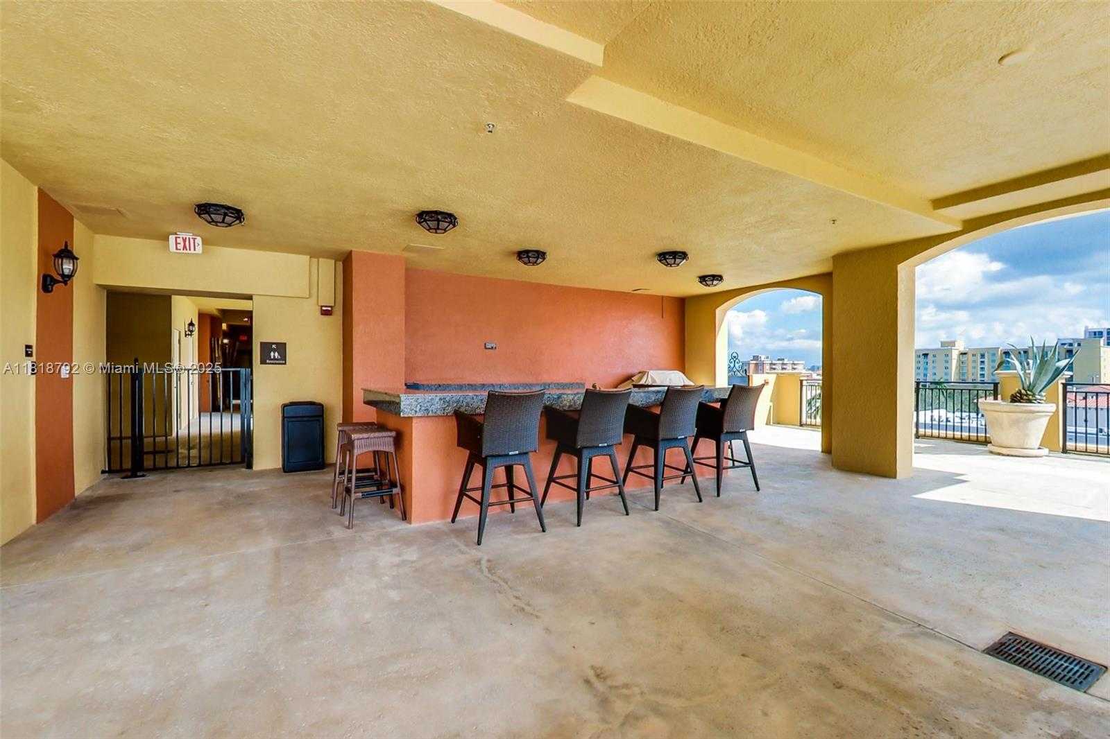 Small Image of 1607 PONCE DE LEON BLVD #7E, Coral Gables Number 12