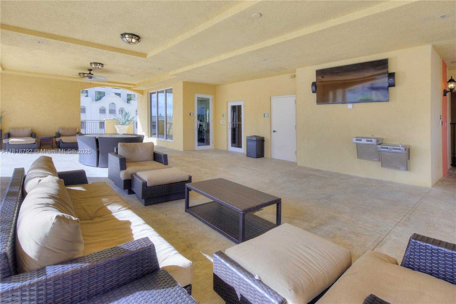 Small Image of 1607 PONCE DE LEON BLVD #7E, Coral Gables Number 13