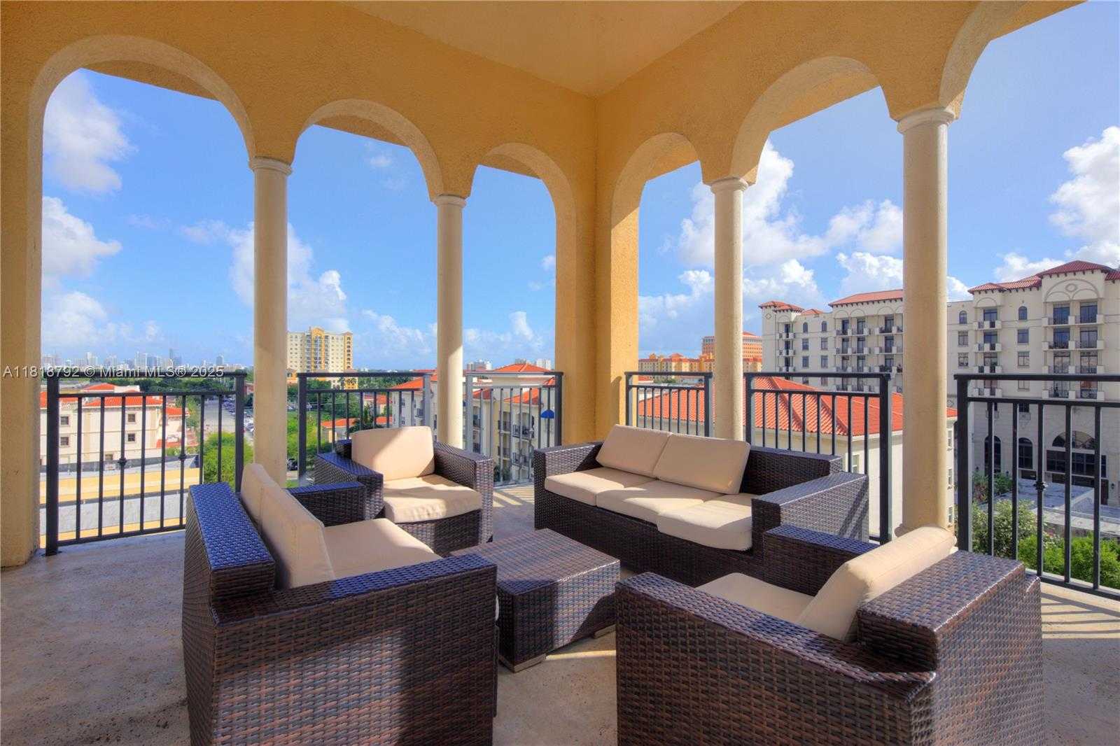 Small Image of 1607 PONCE DE LEON BLVD #7E, Coral Gables Number 16