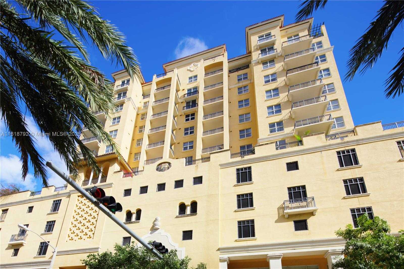 Small Image of 1607 PONCE DE LEON BLVD #7E, Coral Gables Number 6