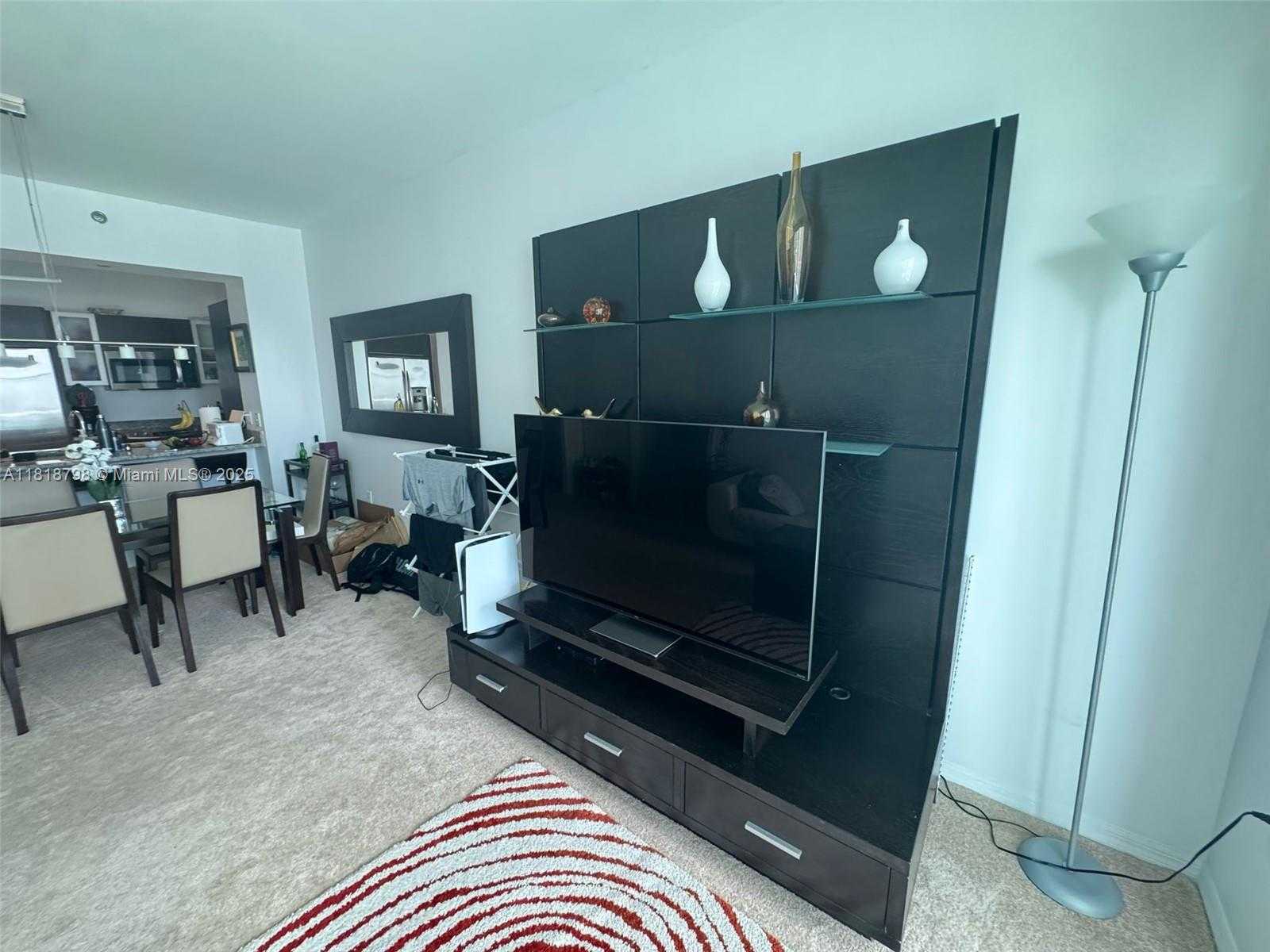 Small Image of 950 BRICKELL BAY DR #2703, Miami Number 5