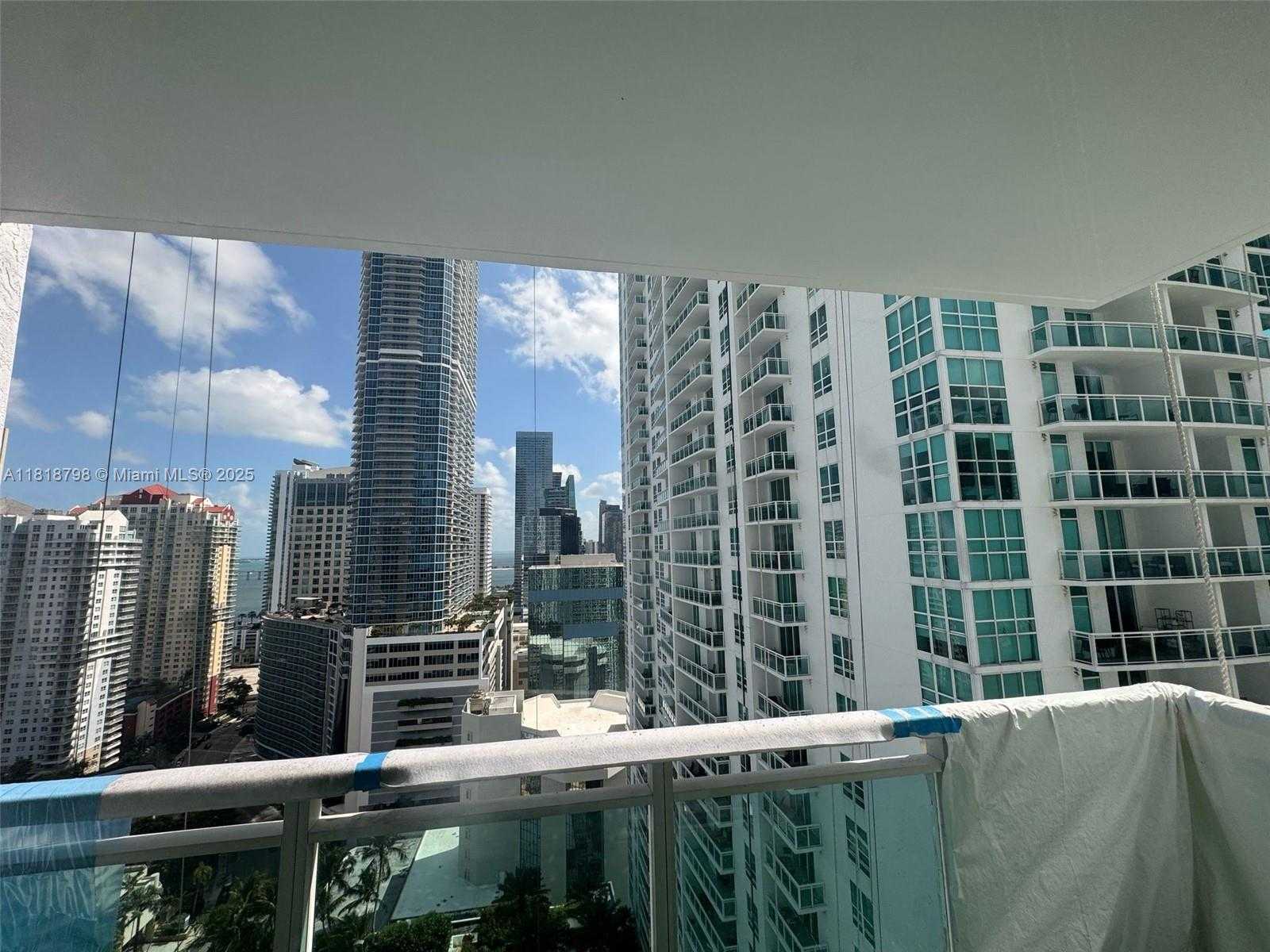 Small Image of 950 BRICKELL BAY DR #2703, Miami Number 9