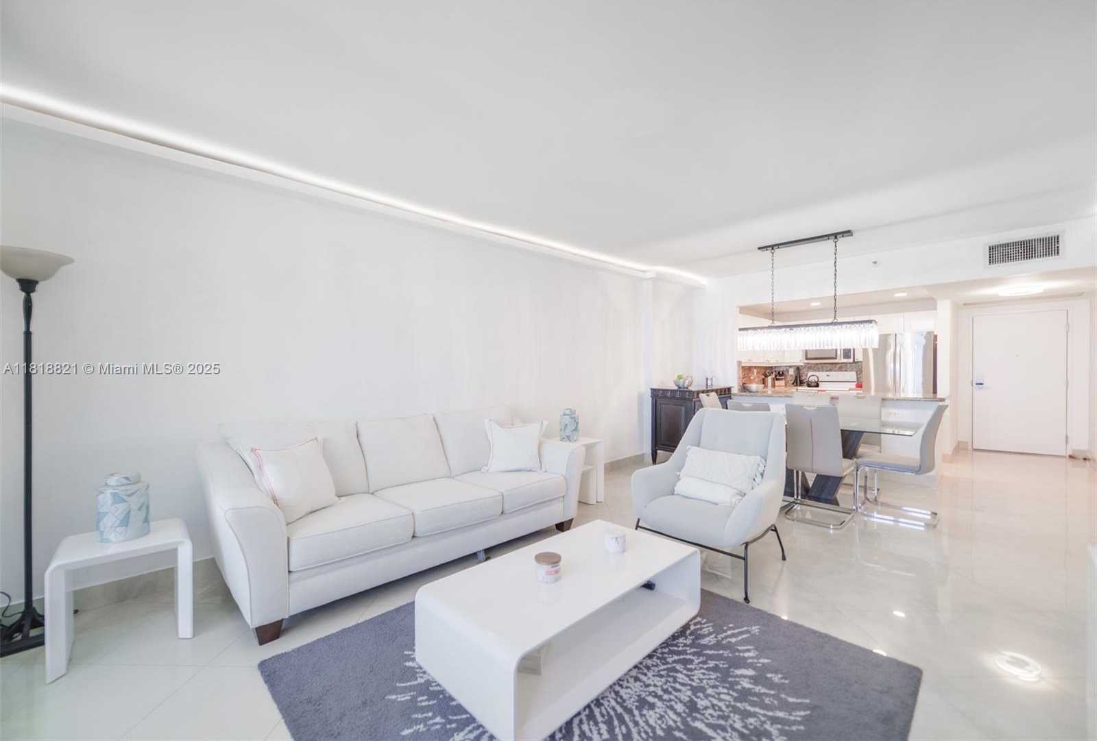 Small Image of 2301 COLLINS AVE #1025, Miami Beach Number 13