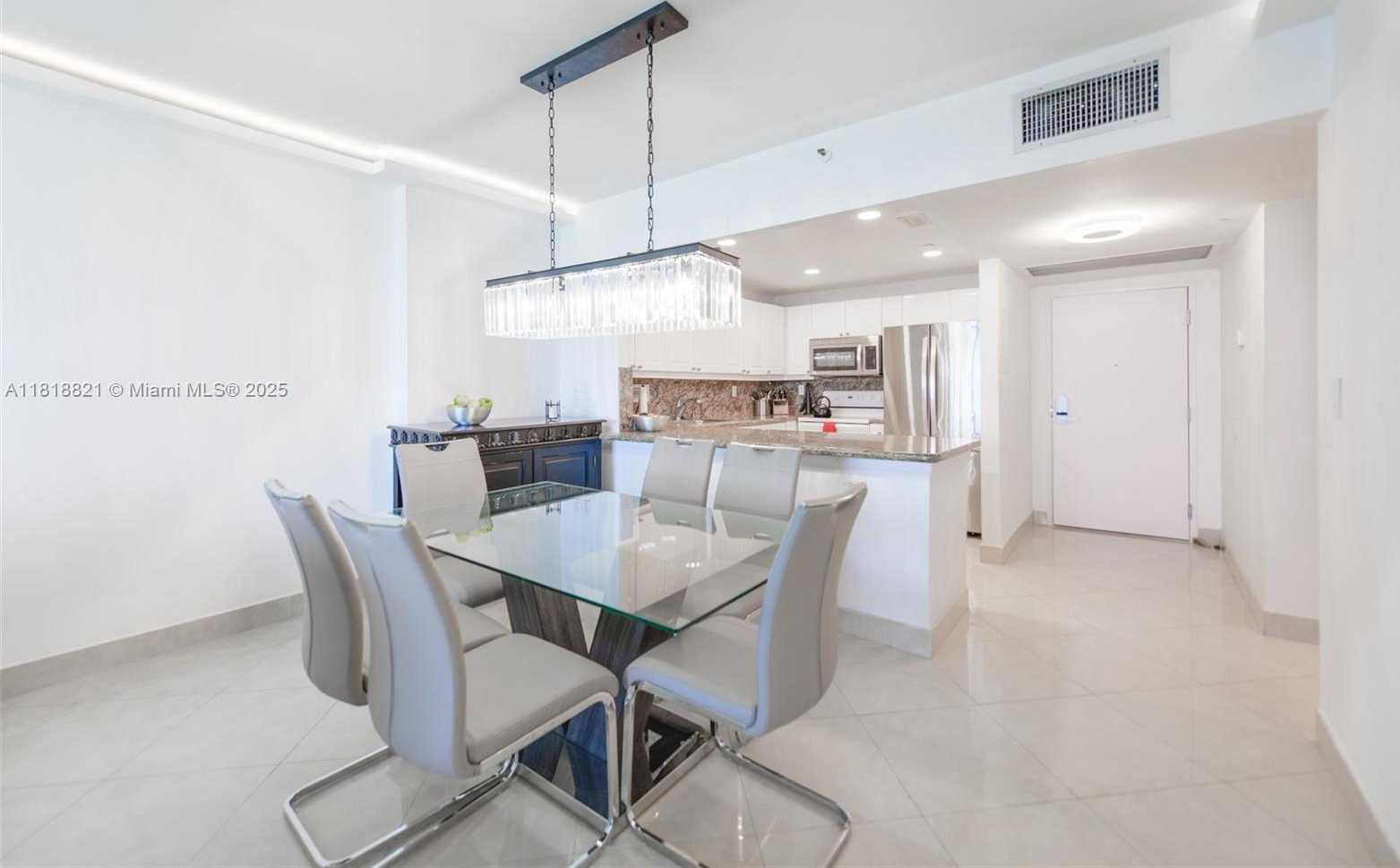 Small Image of 2301 COLLINS AVE #1025, Miami Beach Number 15