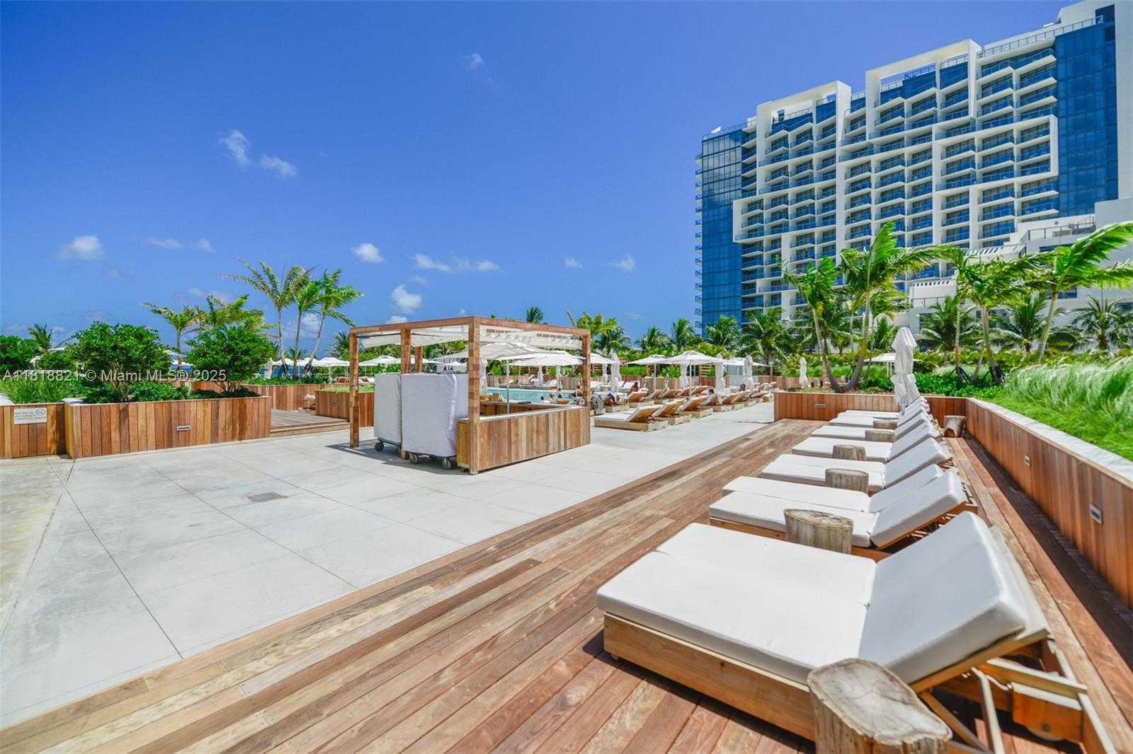 Small Image of 2301 COLLINS AVE #1025, Miami Beach Number 28