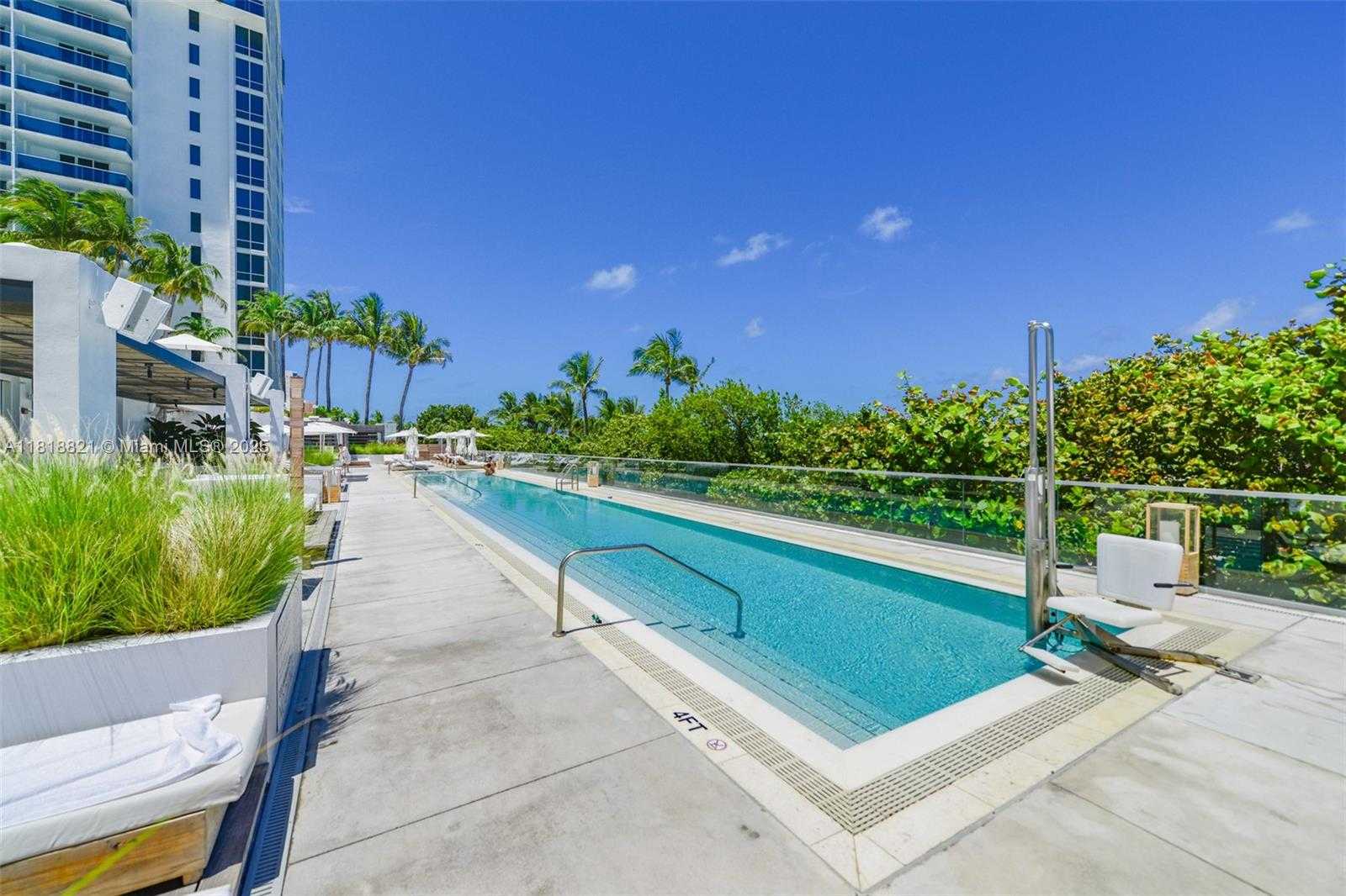 Small Image of 2301 COLLINS AVE #1025, Miami Beach Number 35