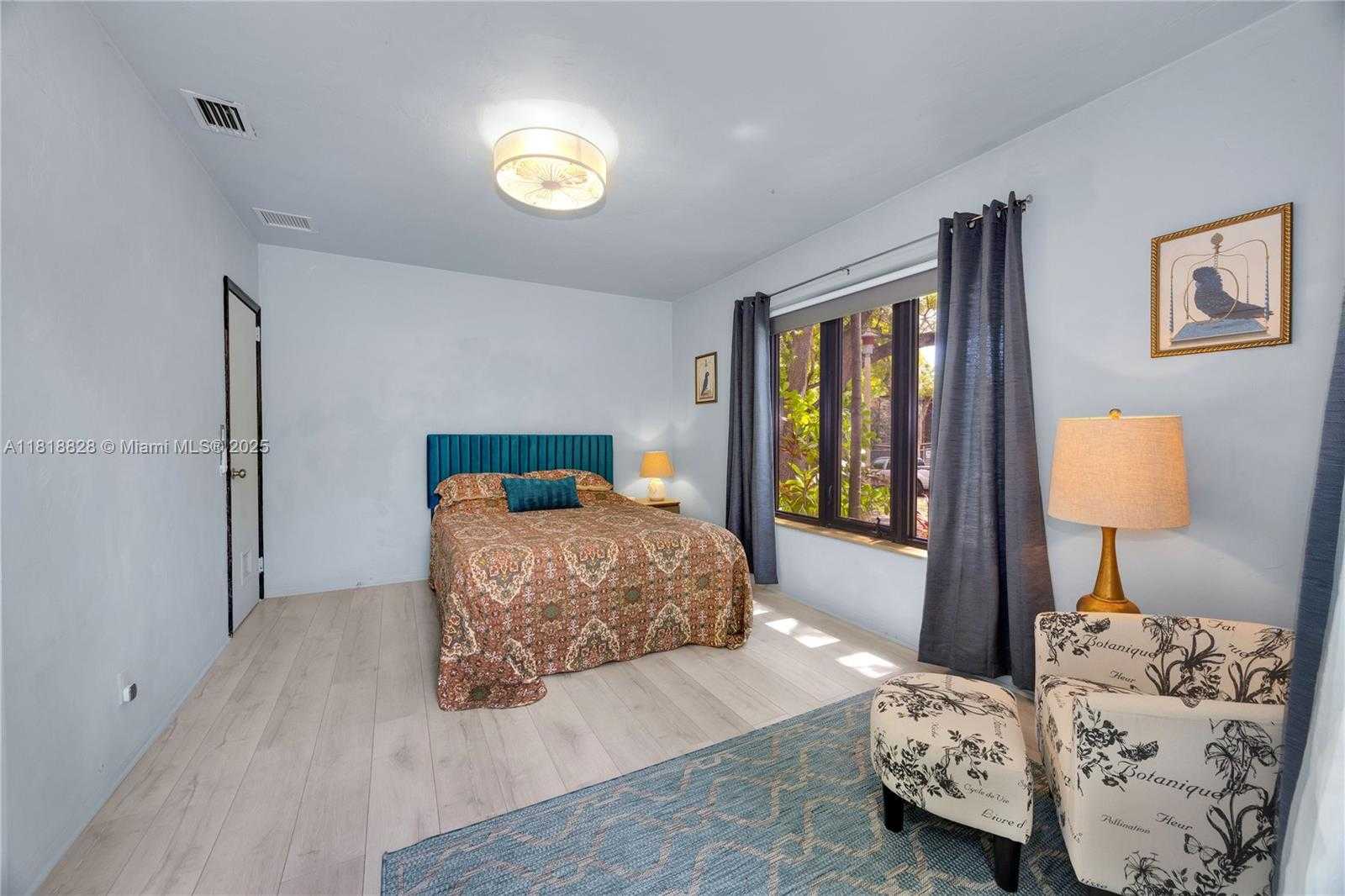Small Image of 7600 NORTH EAST 7TH AVE, Miami Number 14