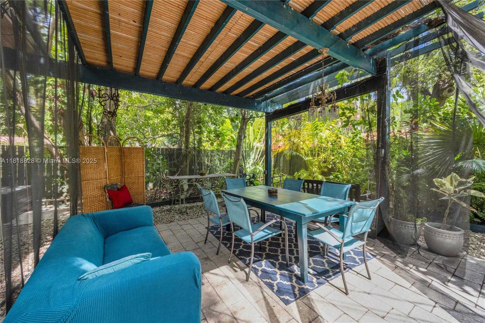 Small Image of 7600 NORTH EAST 7TH AVE, Miami Number 21