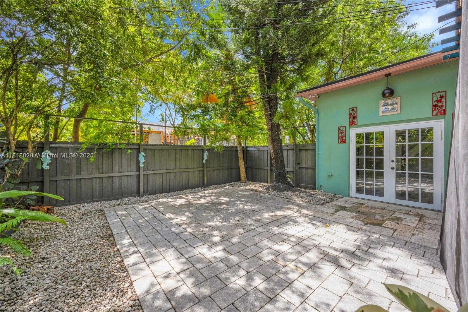 Small Image of 7600 NORTH EAST 7TH AVE, Miami Number 24