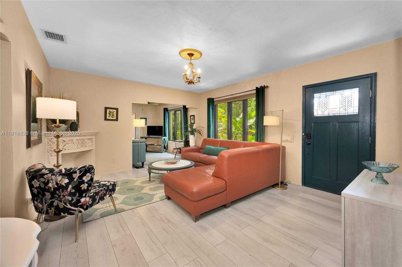 Small Image of 7600 NORTH EAST 7TH AVE, Miami Number 3