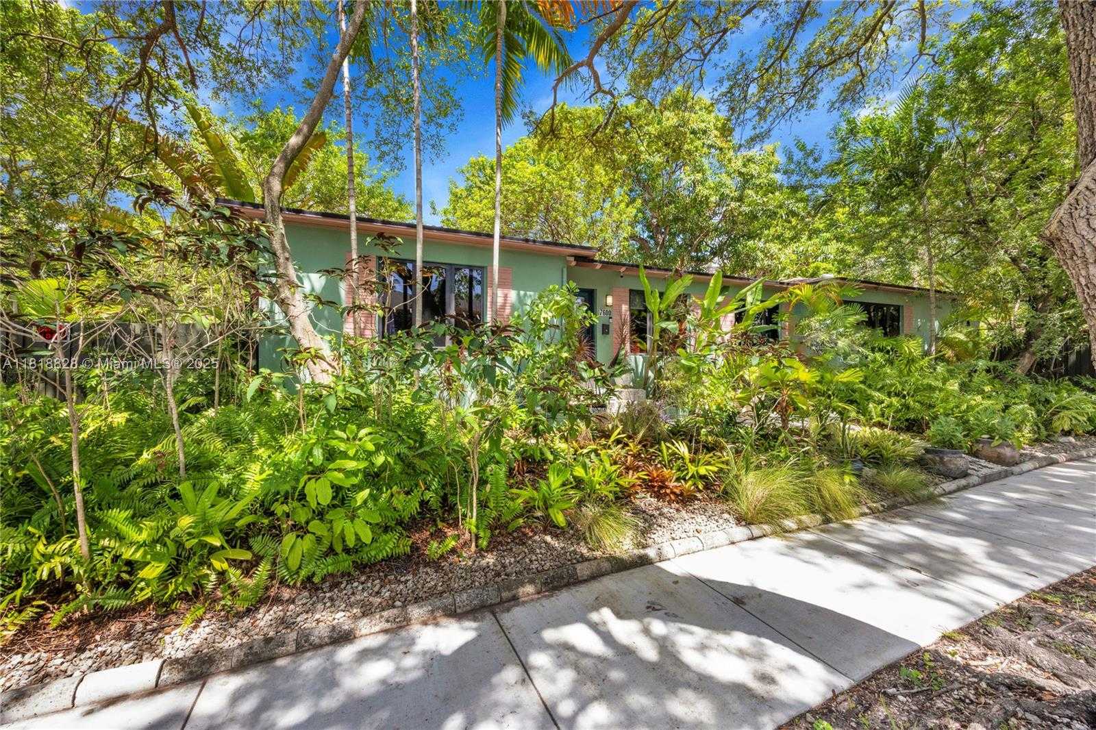 Small Image of 7600 NORTH EAST 7TH AVE, Miami Number 36
