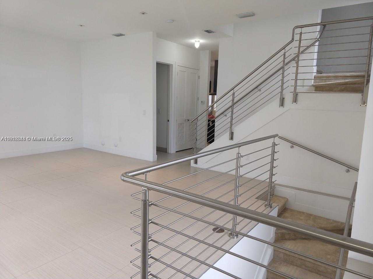 Small Image of 9131 NORTH WEST 33RD ST, Doral Number 2