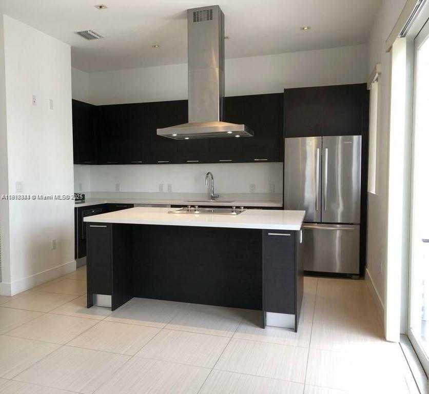 Small Image of 9131 NORTH WEST 33RD ST, Doral Number 3