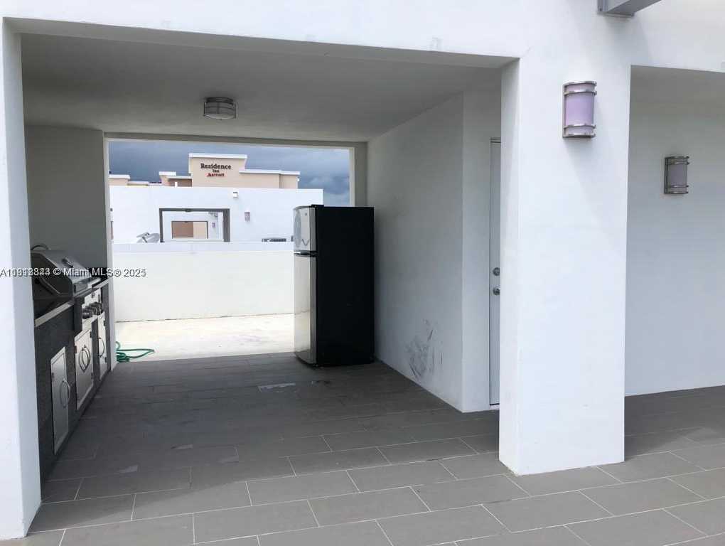 Small Image of 9131 NORTH WEST 33RD ST, Doral Number 8