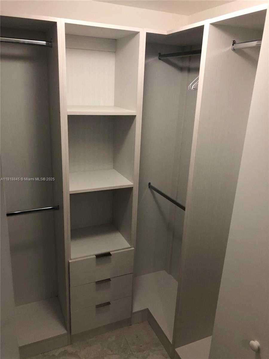 Small Image of 488 NORTH EAST 18TH ST #2404, Miami Number 10