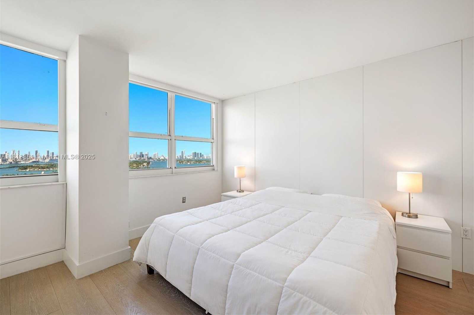 Small Image of 650 WEST AVE #2807, Miami Beach Number 18