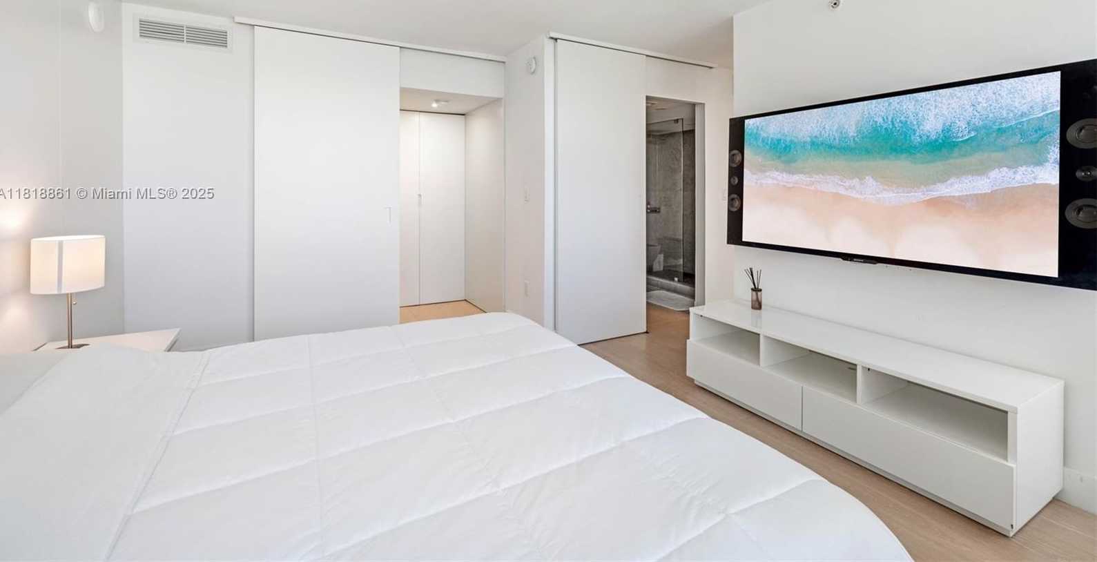 Small Image of 650 WEST AVE #2807, Miami Beach Number 19