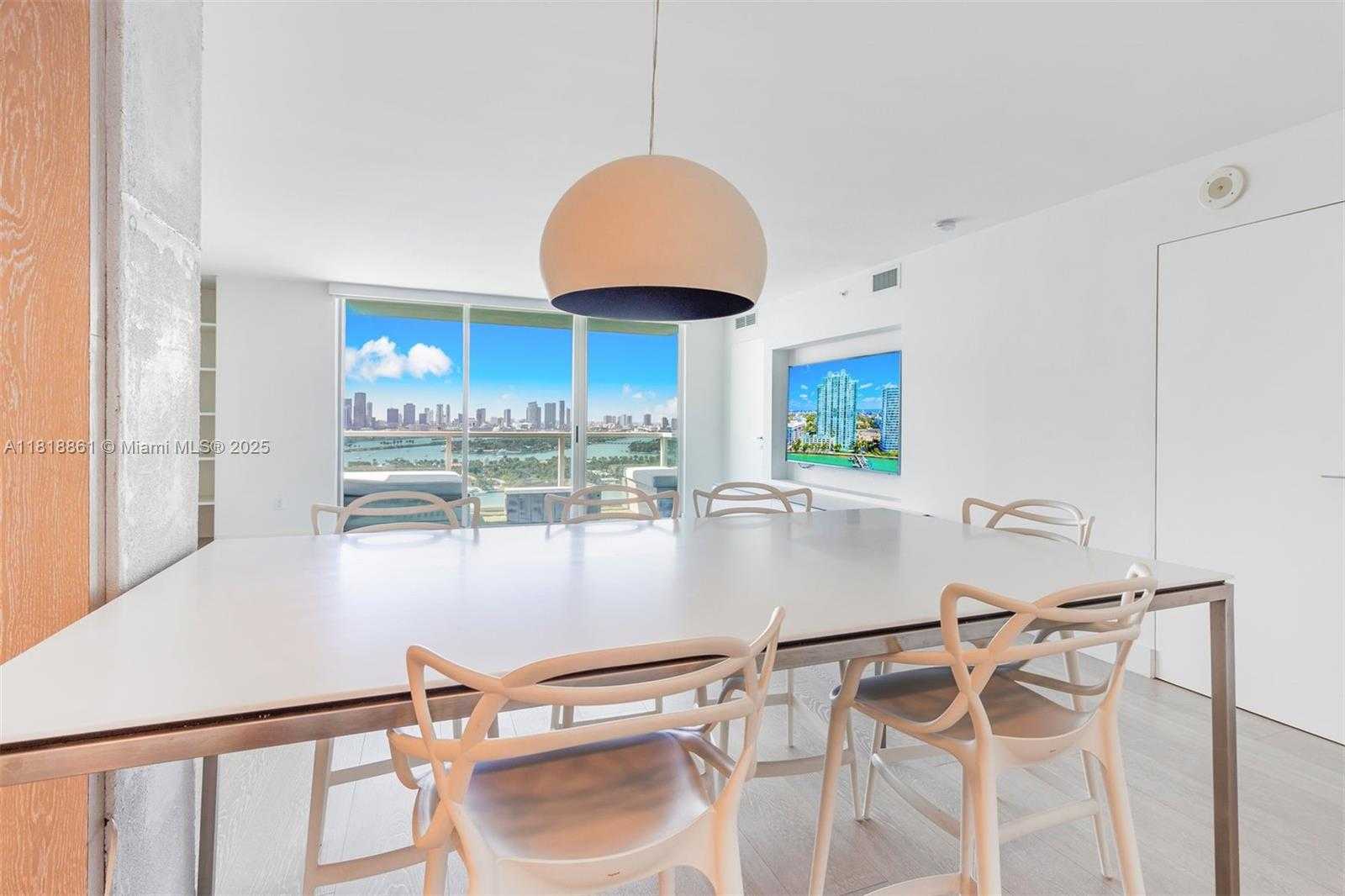Small Image of 650 WEST AVE #2807, Miami Beach Number 7