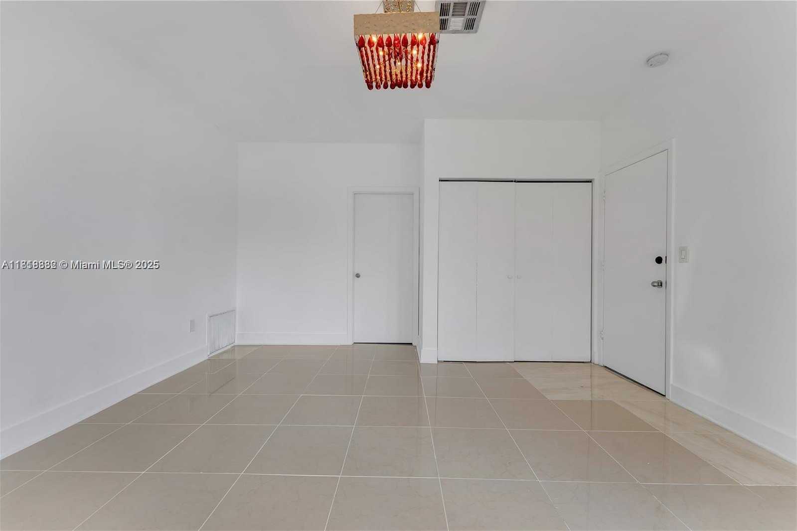 Small Image of 501 90TH ST, Surfside Number 8