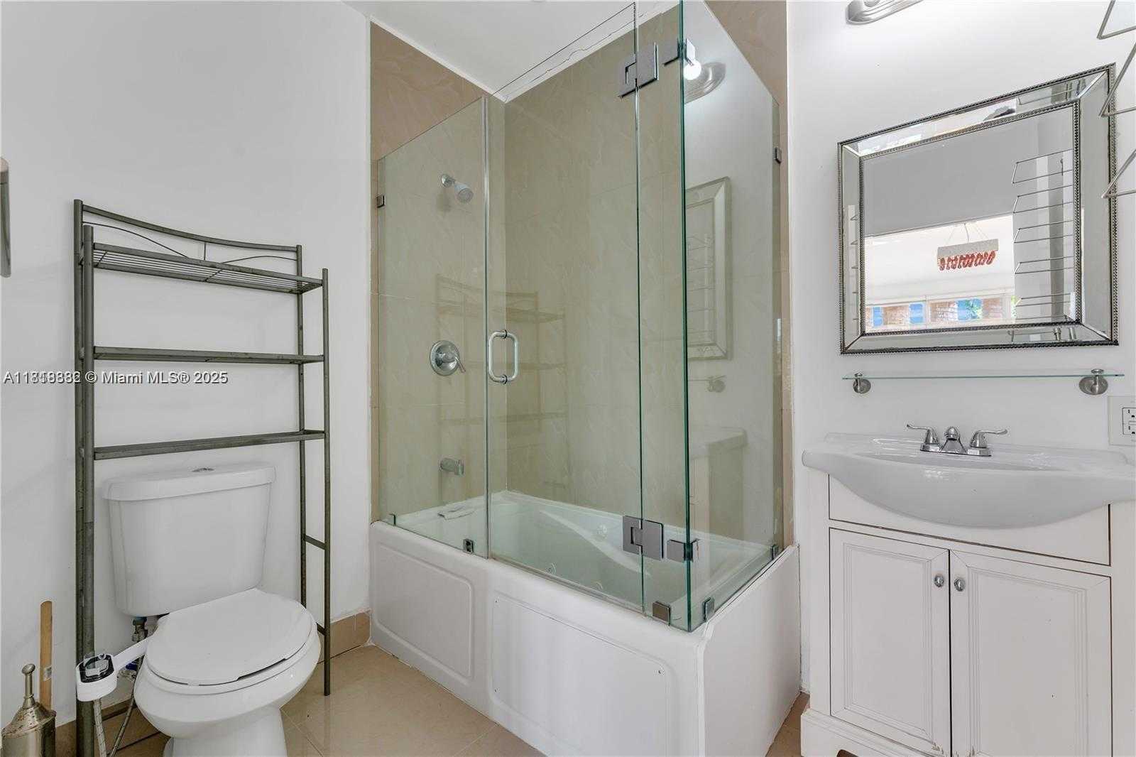 Small Image of 501 90TH ST, Surfside Number 9
