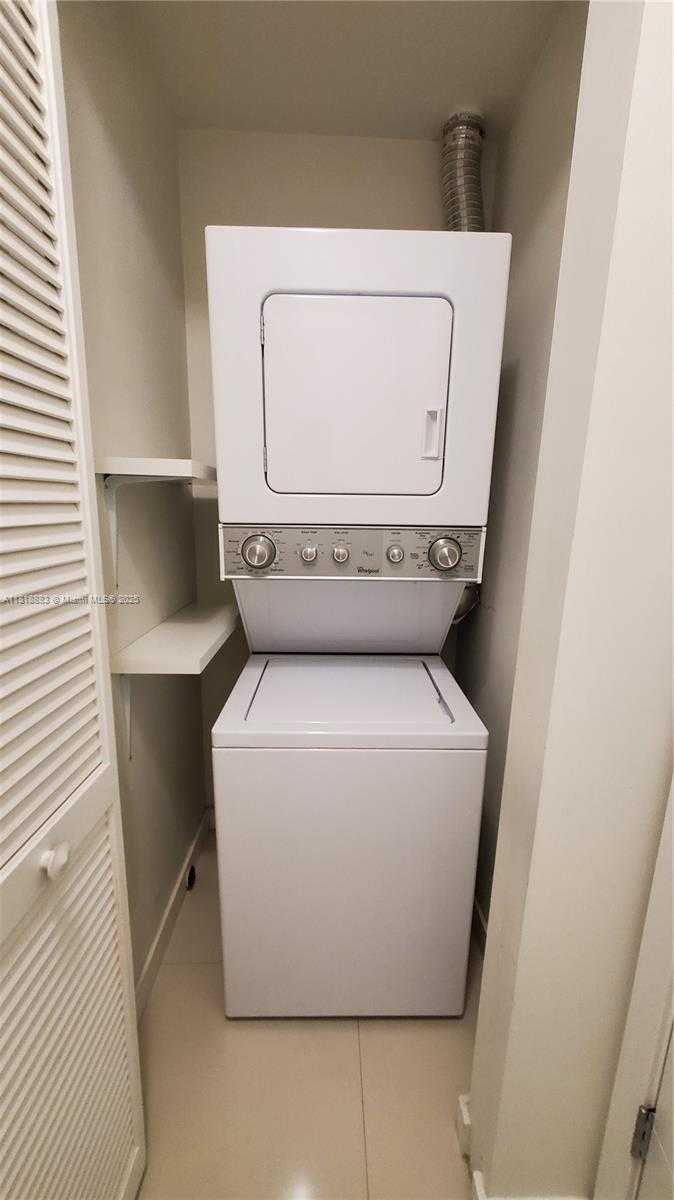 Imagen de Pequeño Objeto