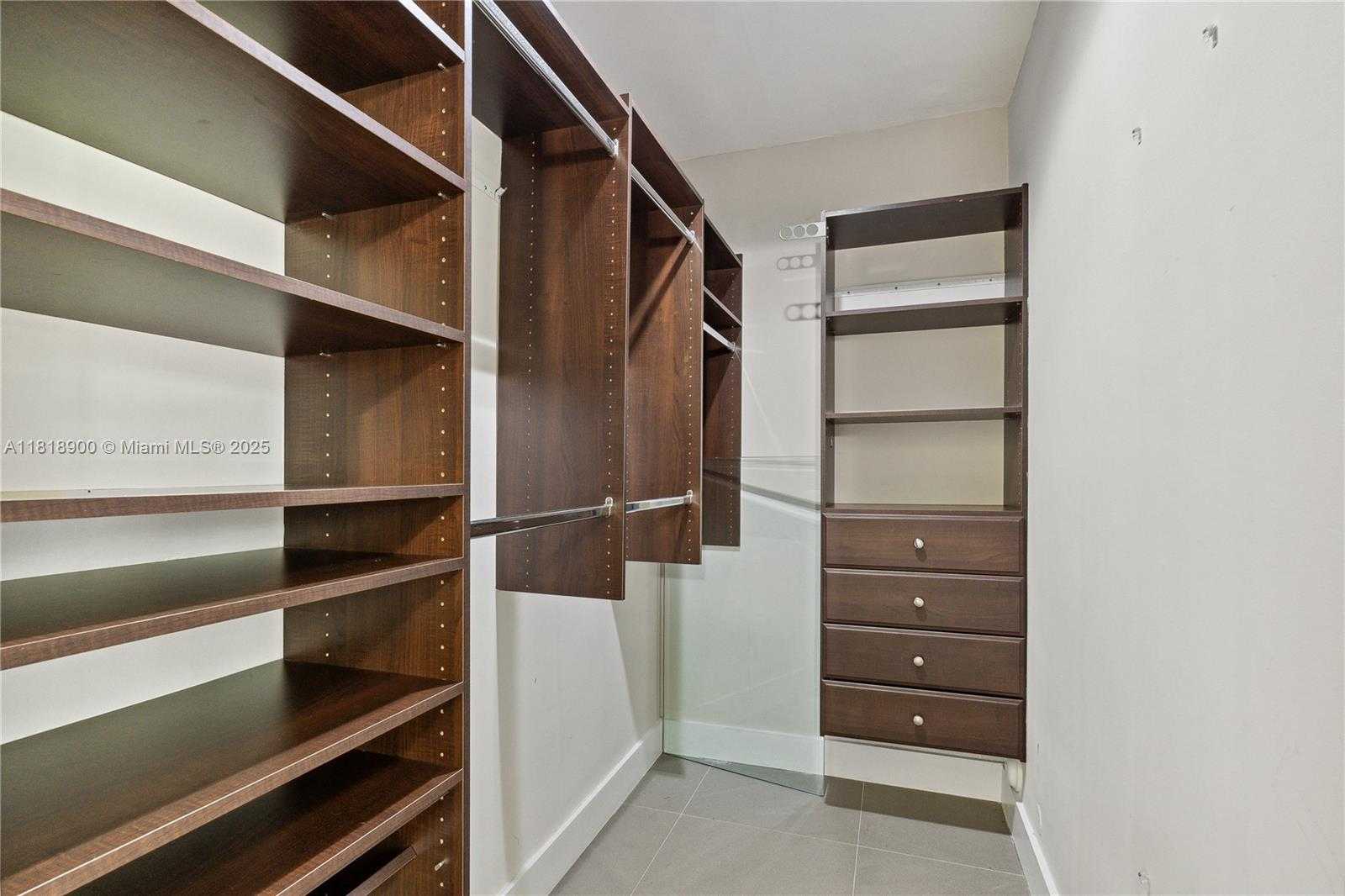 Small Image of 601 TIBIDABO AVE, Coral Gables Number 12