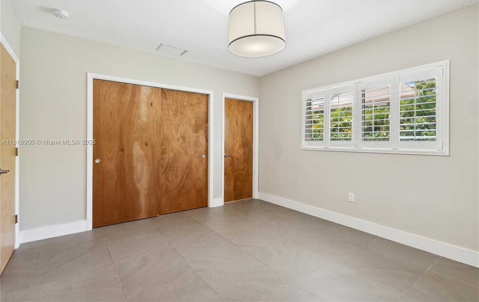 Small Image of 601 TIBIDABO AVE, Coral Gables Number 16