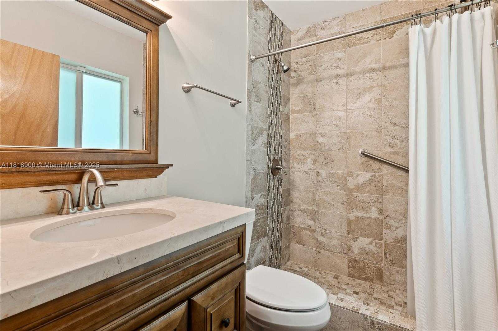 Small Image of 601 TIBIDABO AVE, Coral Gables Number 19