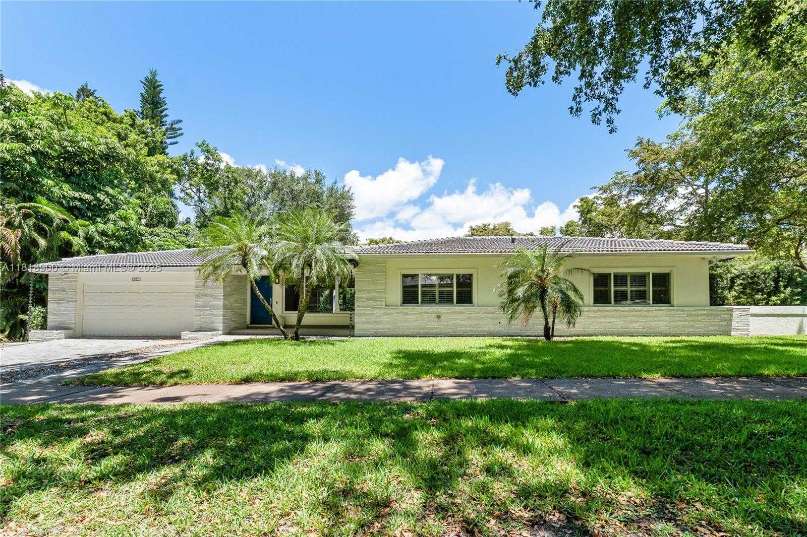 Small Image of 601 TIBIDABO AVE, Coral Gables Number 2