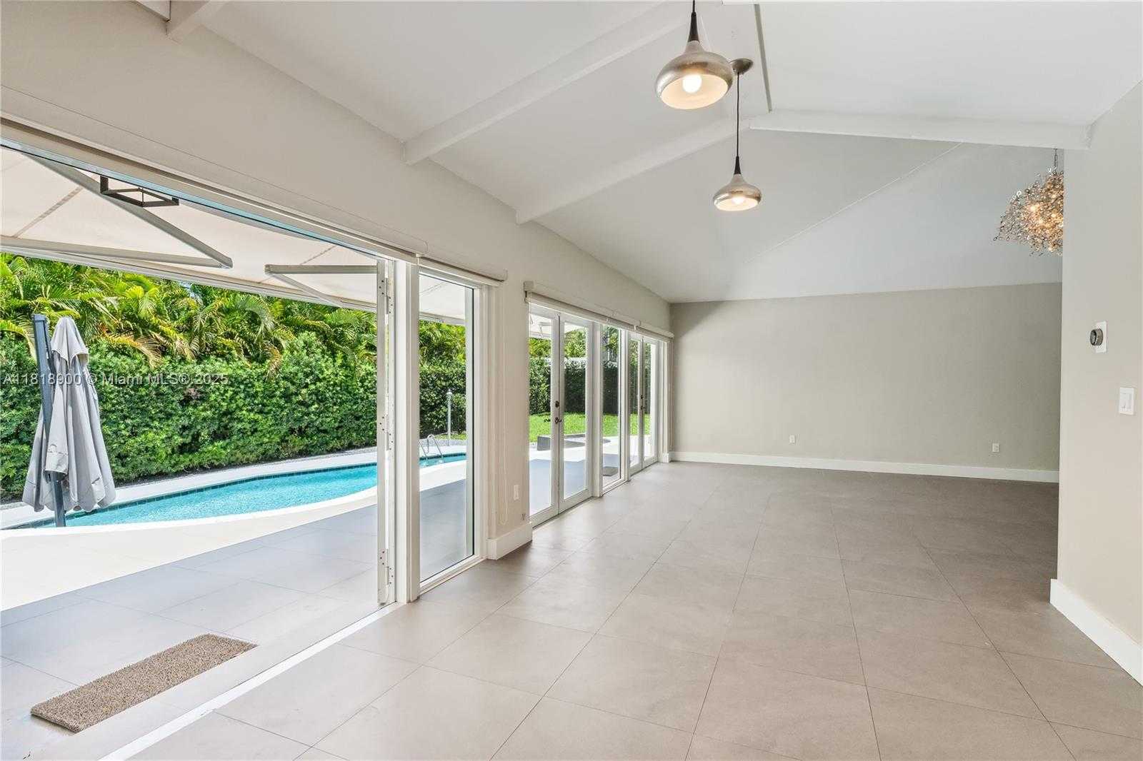 Small Image of 601 TIBIDABO AVE, Coral Gables Number 24