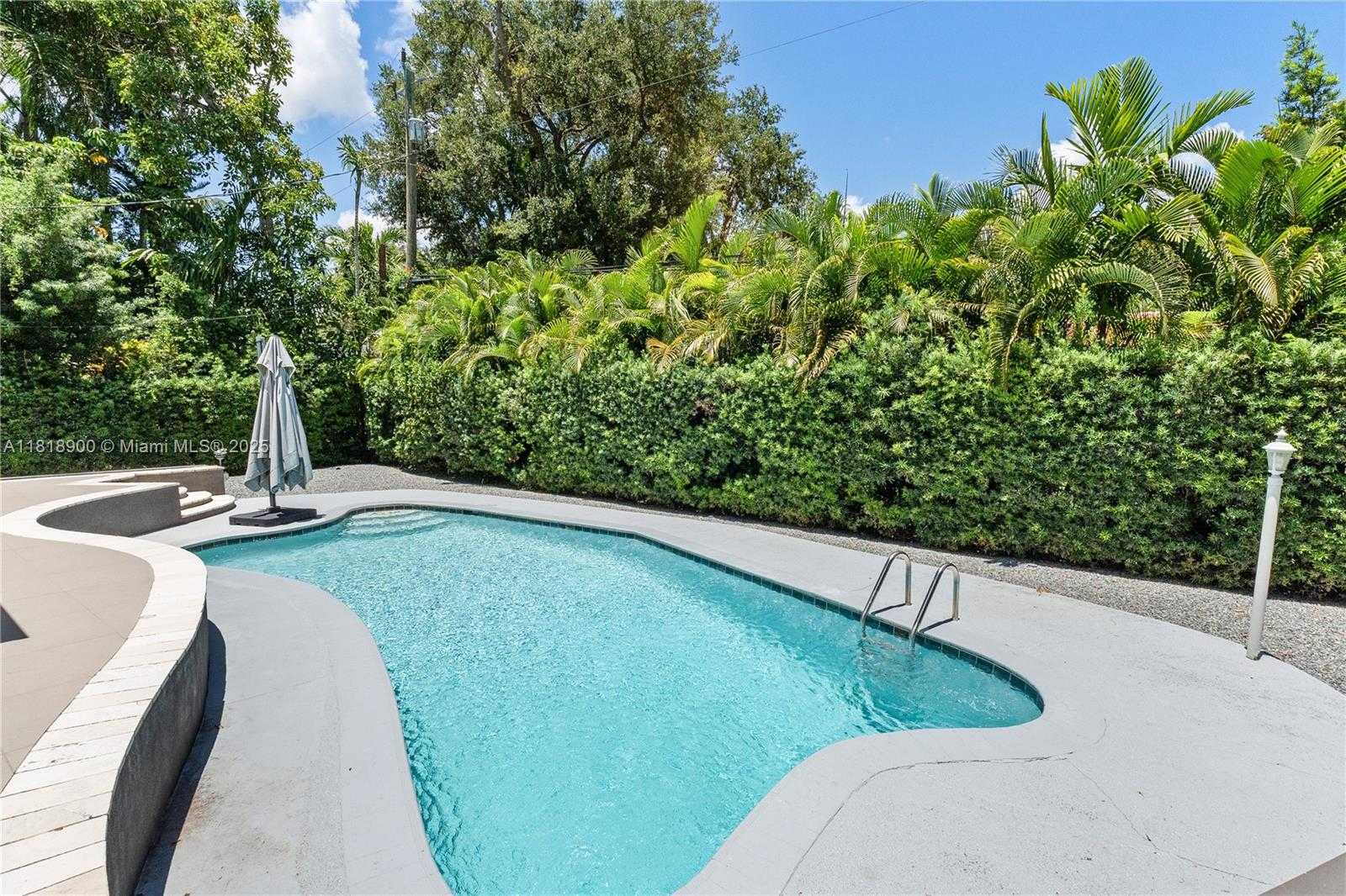 Small Image of 601 TIBIDABO AVE, Coral Gables Number 31
